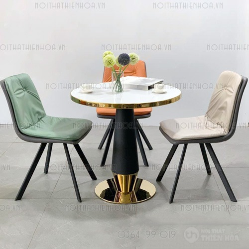 Bo-ban-tiep-khach-showroom-cao-cap