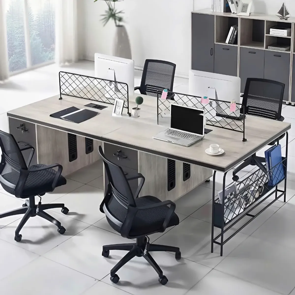 cum-ban-lam-viec-nhom-4-nguoi-co-hoc-tu-va-vach-ngan-01 Cụm Bàn Làm Việc Nhóm 4 Người Có Hộc Tủ Và Vách Ngăn