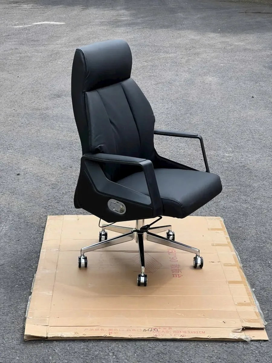 ghe-giam-doc-da-thiet-ke-hien-dai-chan-xoay-inox-1